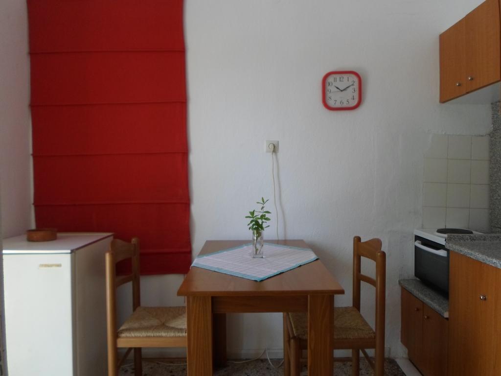 Bozelia Apartments Toróni Szoba fotó