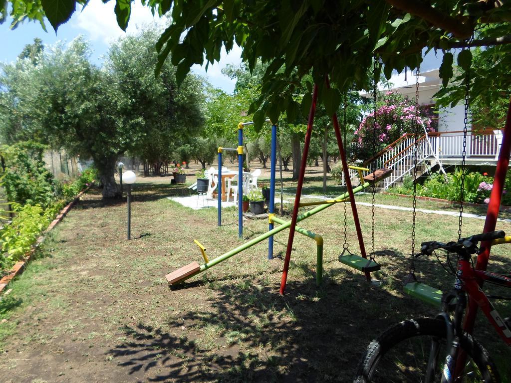 Bozelia Apartments Toróni Kültér fotó